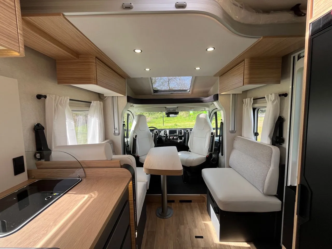 Camping-car - Bavaria - T 720 FC INTENSE - 2025