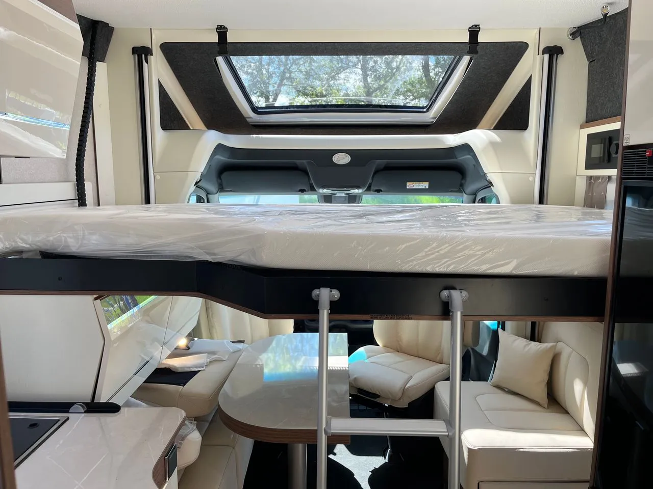 Camping-car - Fleurette - ELISTER 73 LMF - 2025