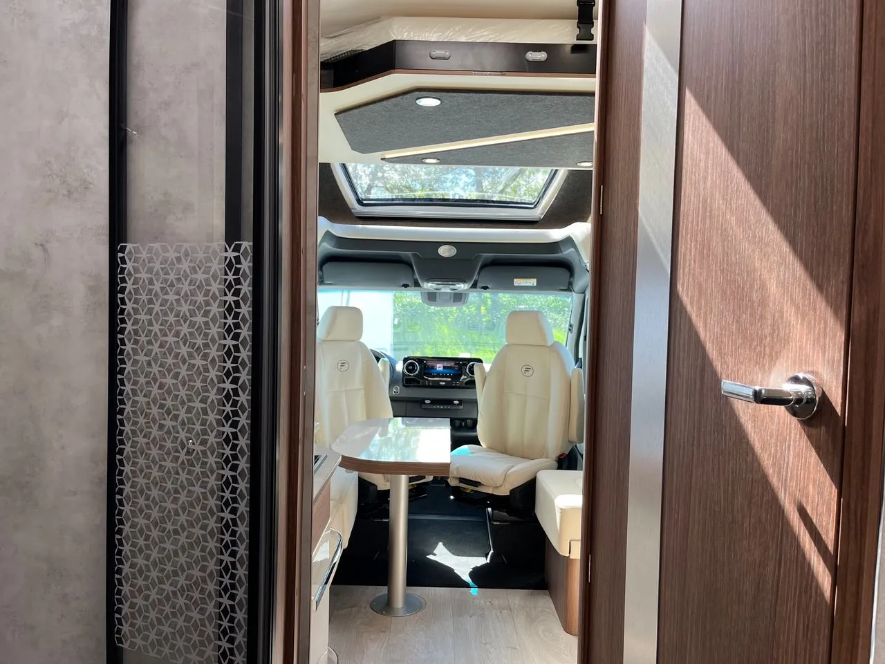 Camping-car - Fleurette - ELISTER 73 LMF - 2025