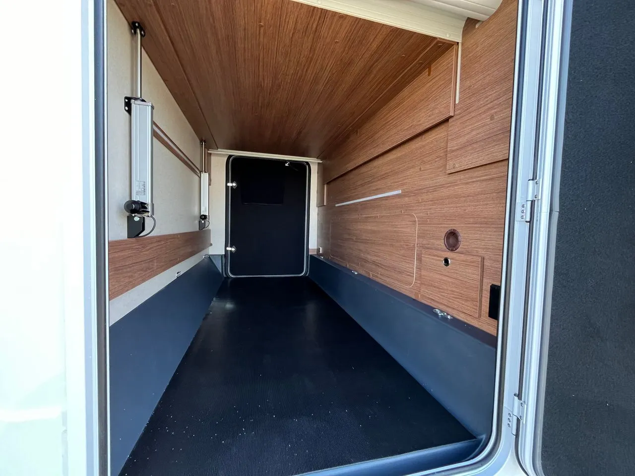 Camping-car - Fleurette - ELISTER 73 LMF - 2025