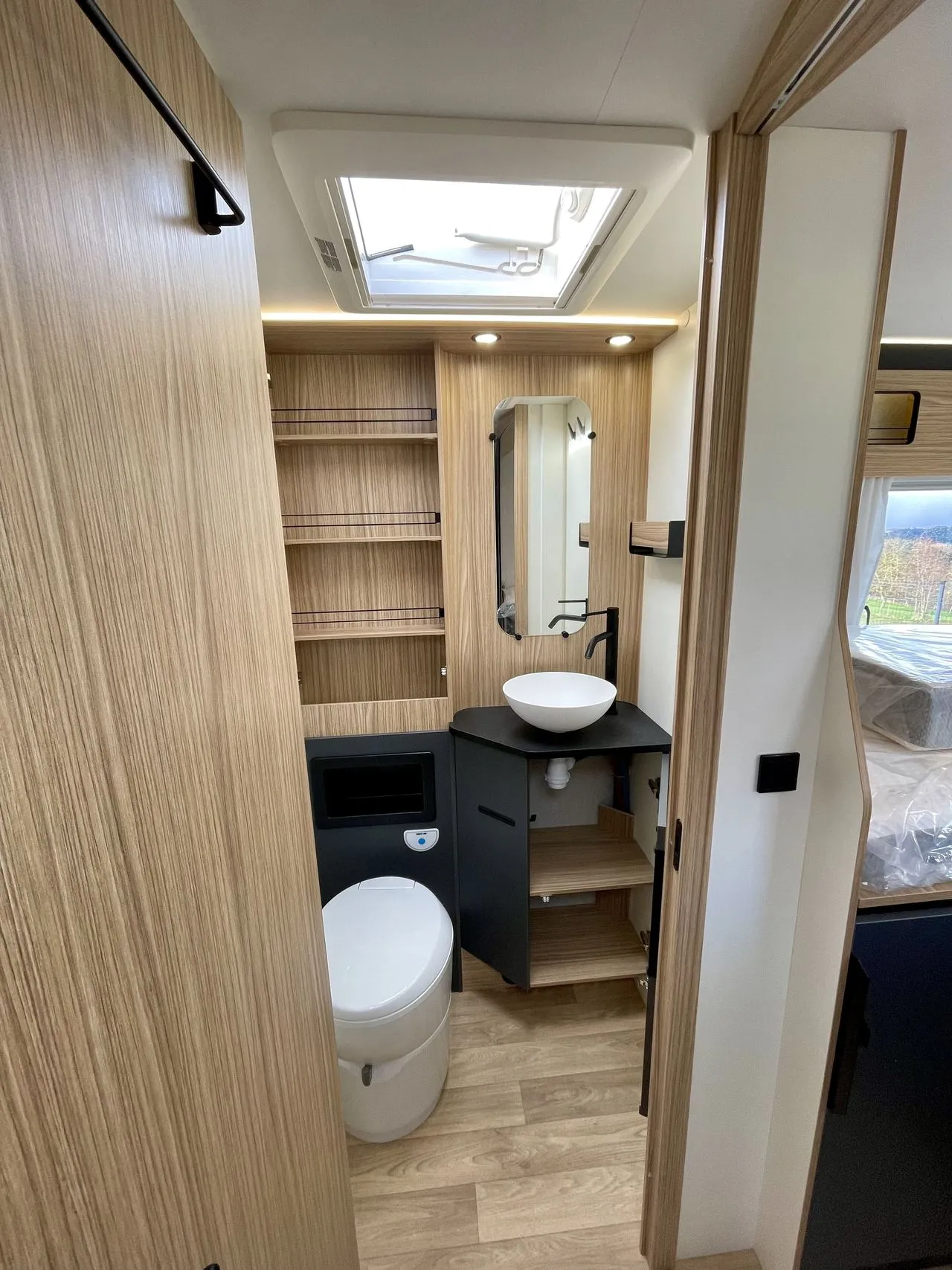 Camping-car - Bavaria - I 740 FGJ NOMADE - 2026