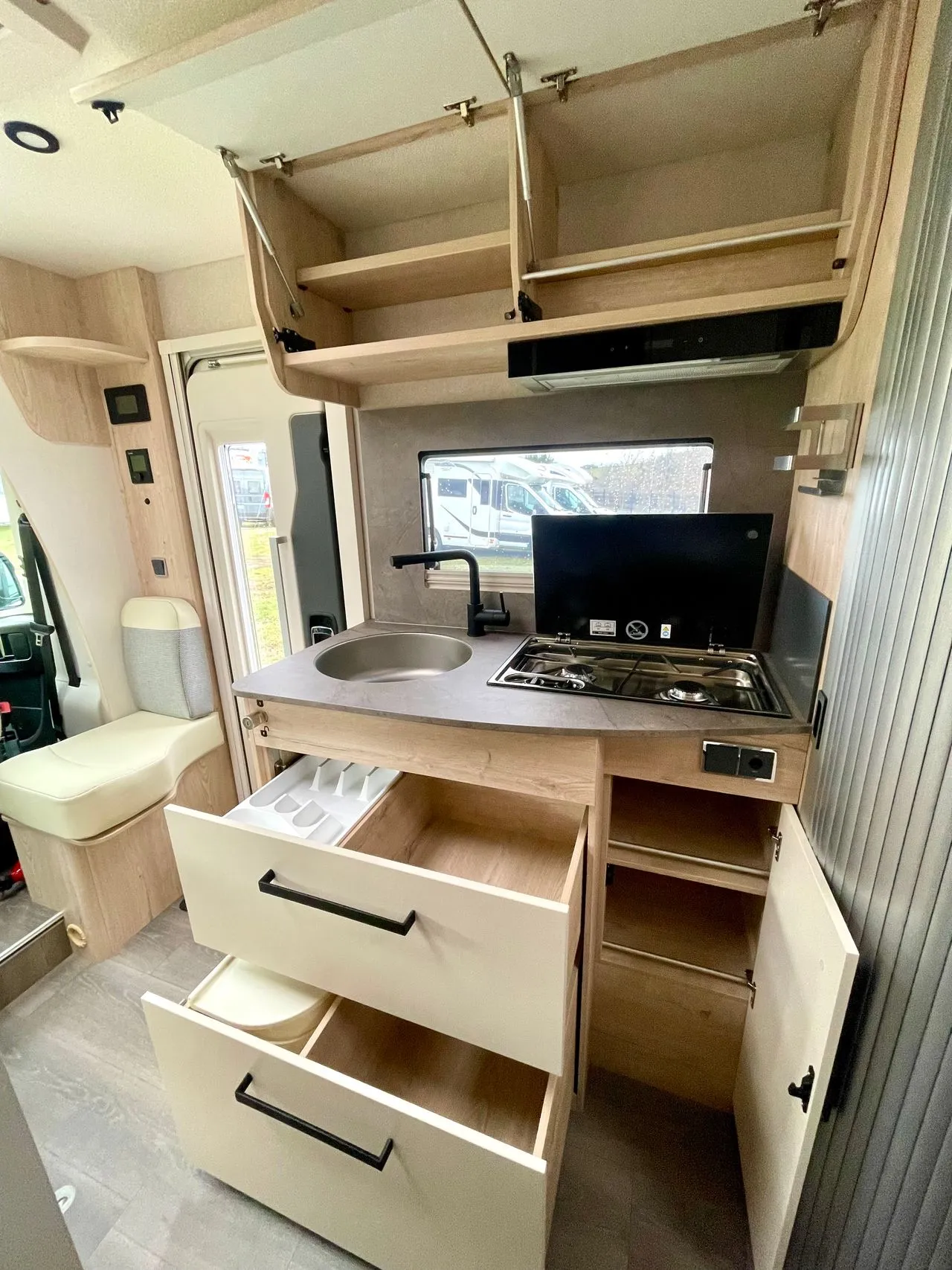 Camping-car - Fleurette - BAXTER 60 LG - 2026