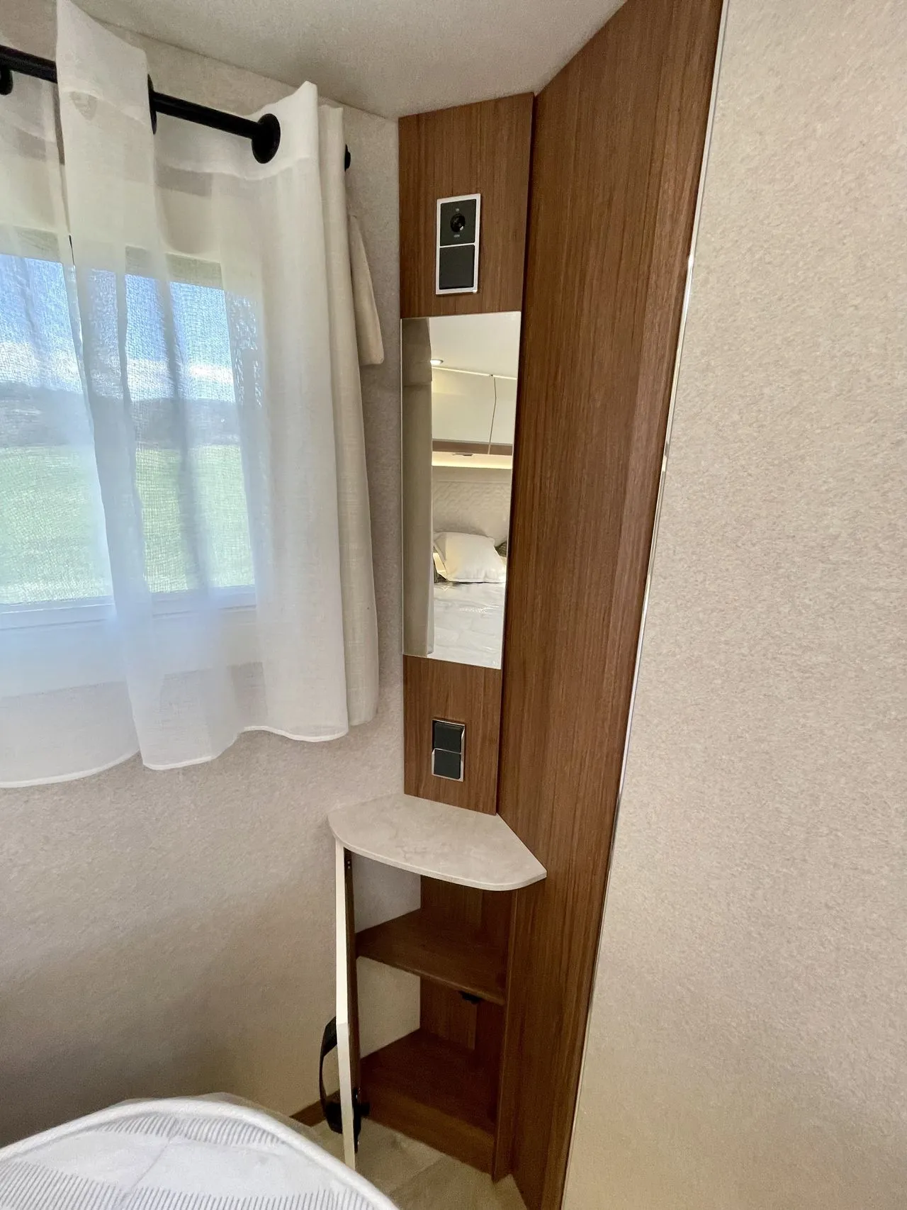 Camping-car - Fleurette - DISCOVER 75 LMF WELLNESS - 2026