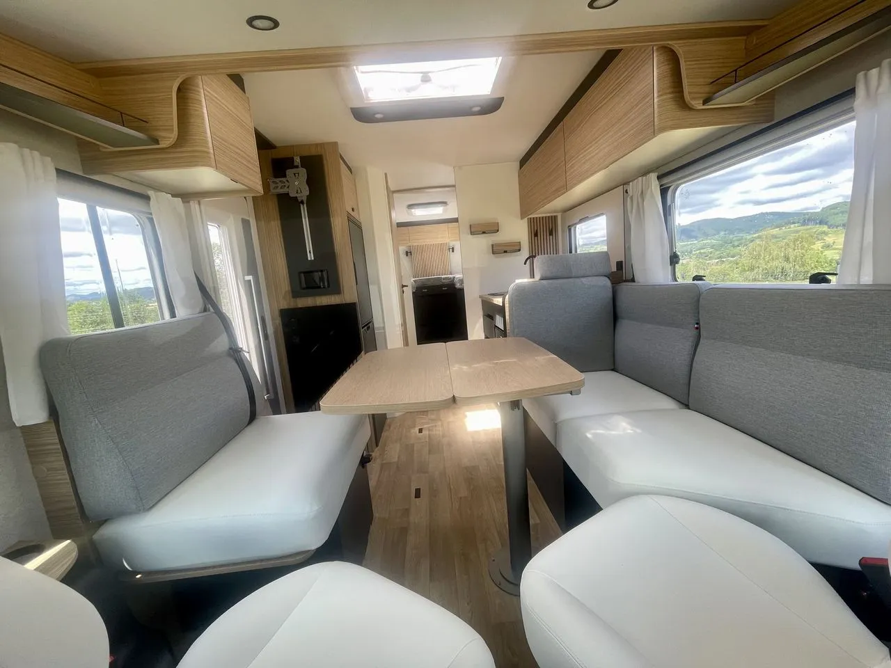Camping-car - Bavaria - I 741 FGJ UNIK - 2026