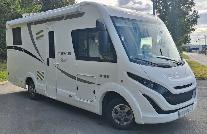 Camping-car MCLOUIS Nevis 300 S 372G