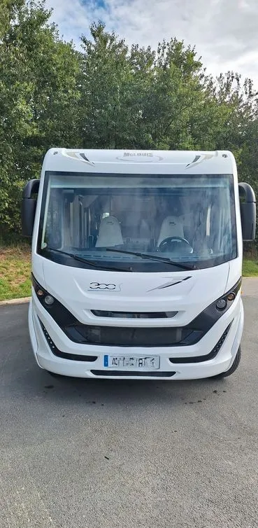Nevis 300 S 372G