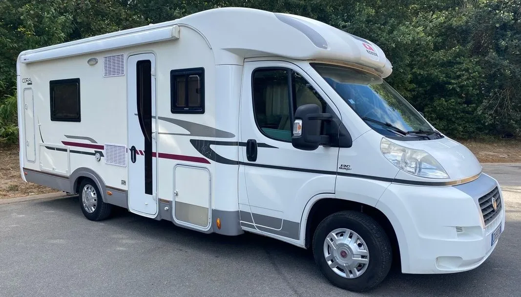 Camping-car occasion – Profilé — Camping-car profilé