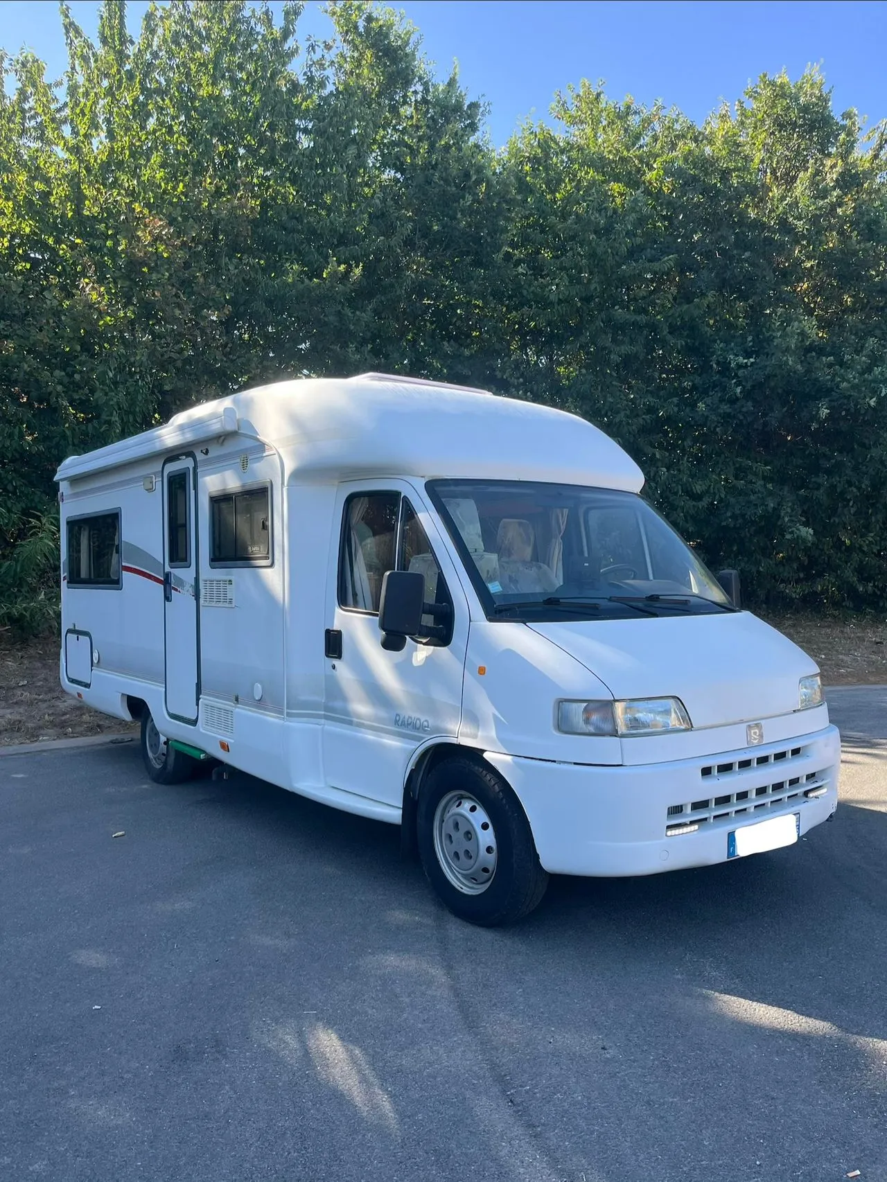 Camping-car occasion – Profilé — Camping-car profilé