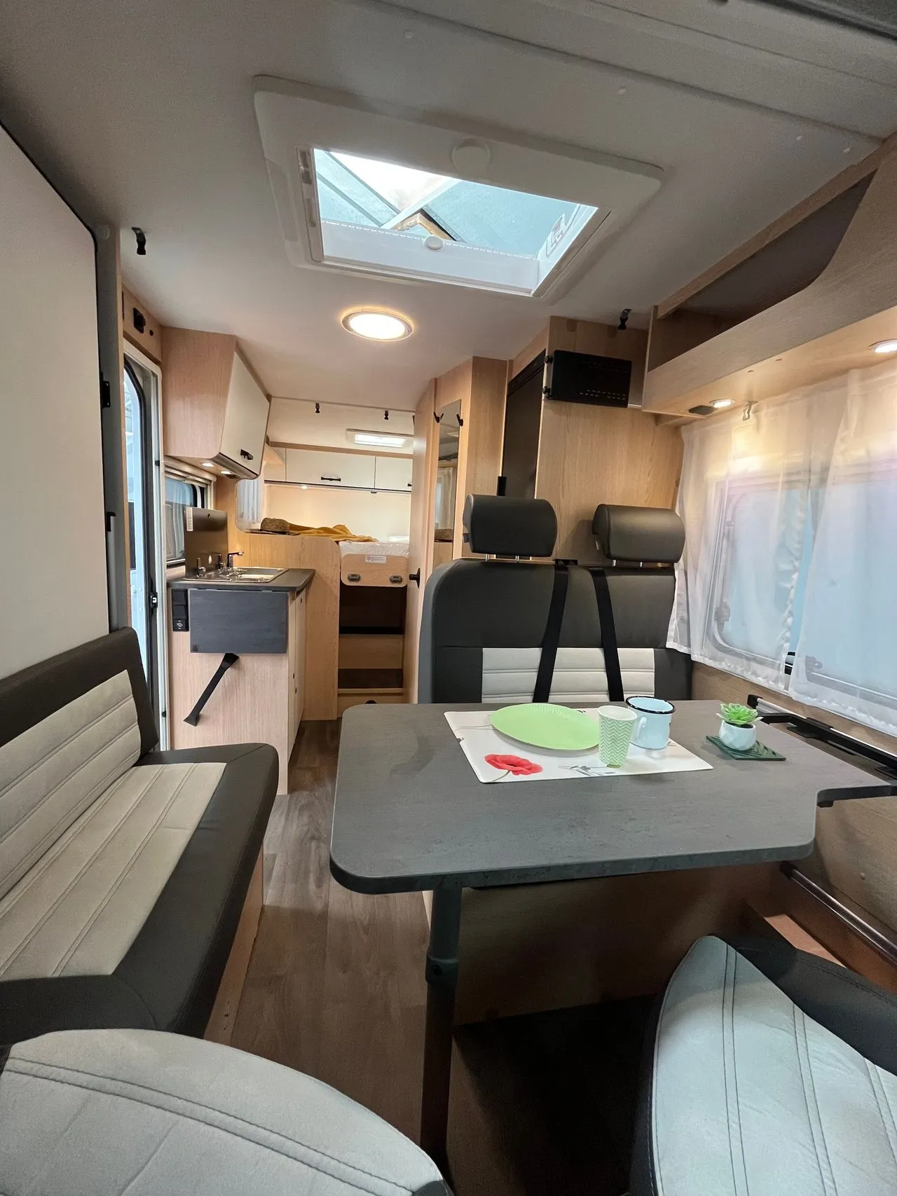 Camping-car - Sunlight - V67S Adventure - 2026