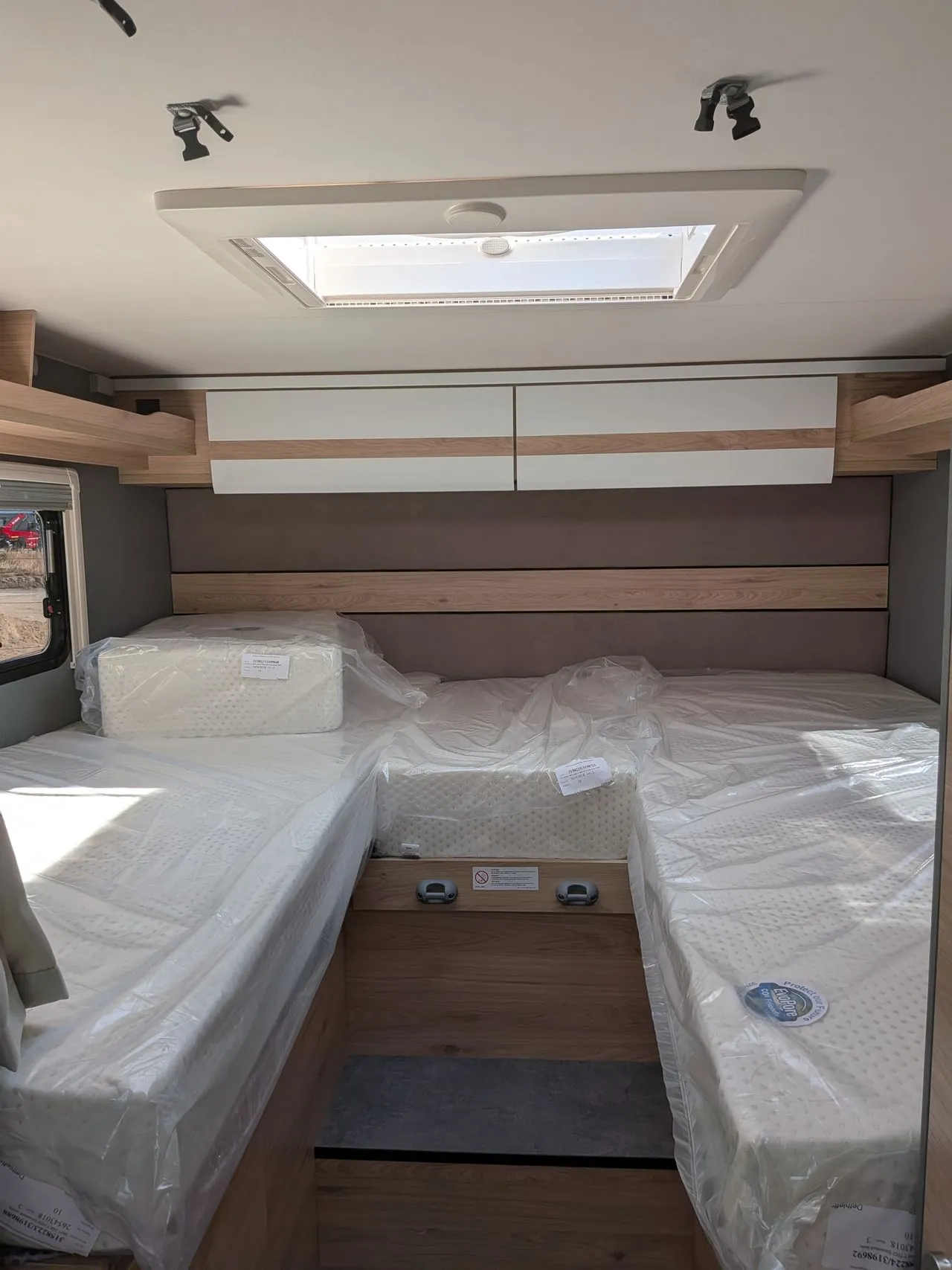 Camping-car - Dethleffs - T 7052 EBL - 2026