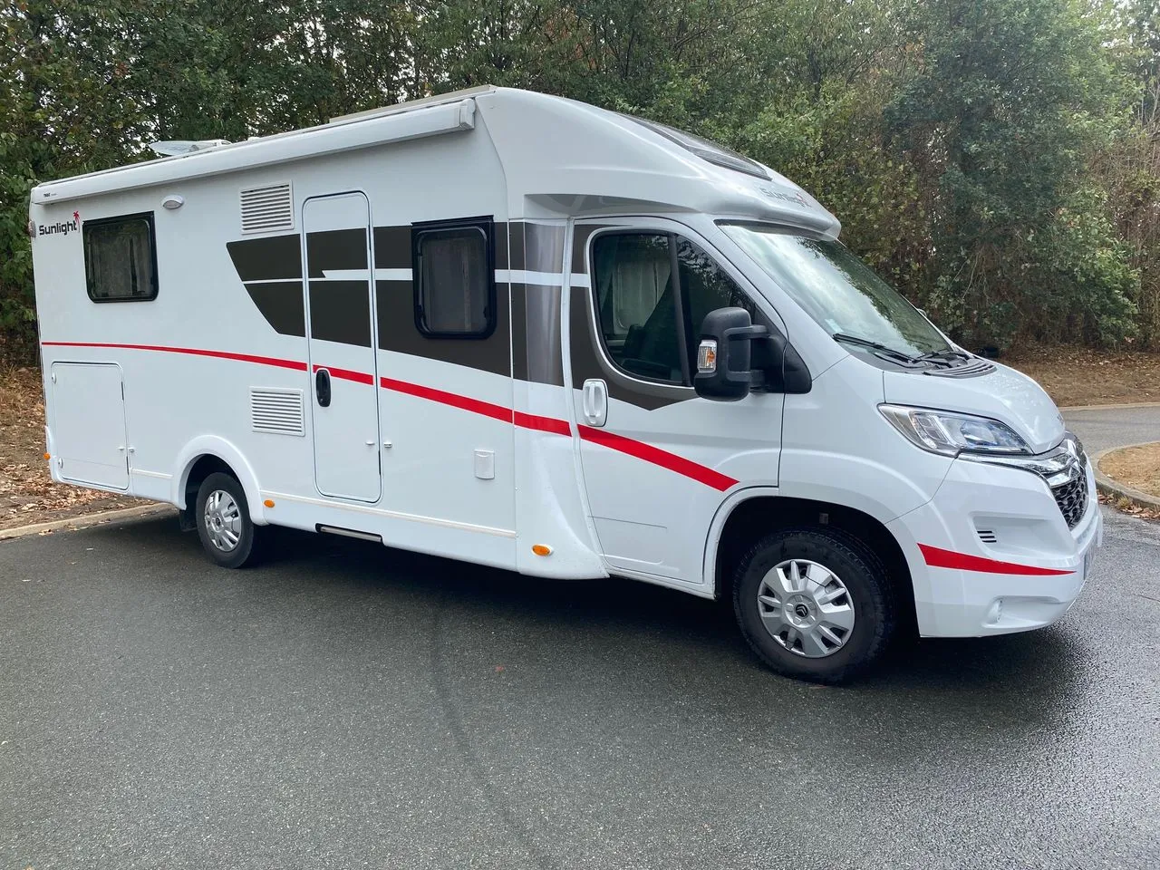 Camping-car occasion – Profilé — Camping-car profilé