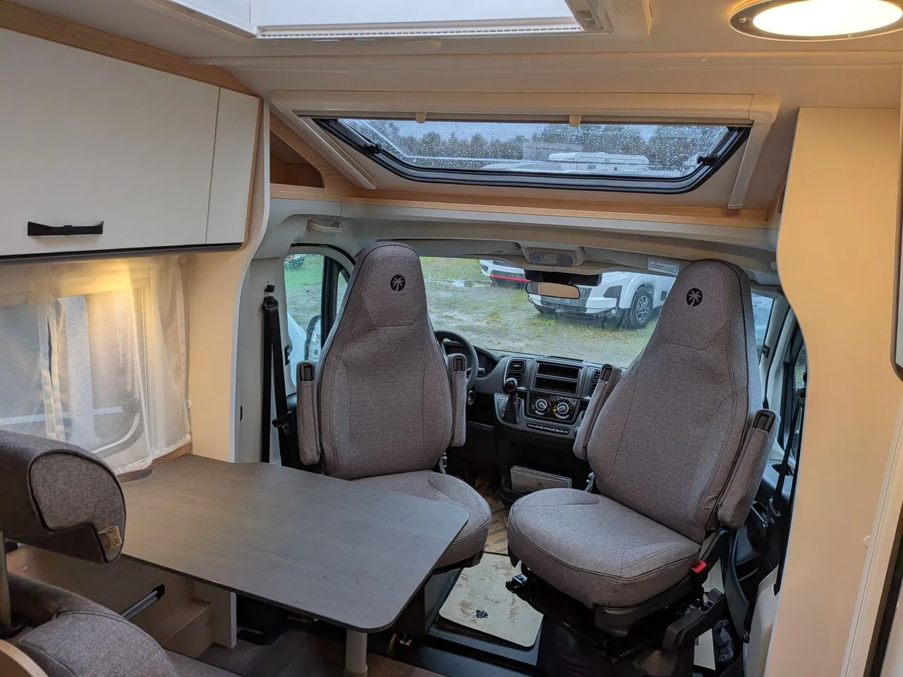 Camping-car - Sunlight - v66 - 2027