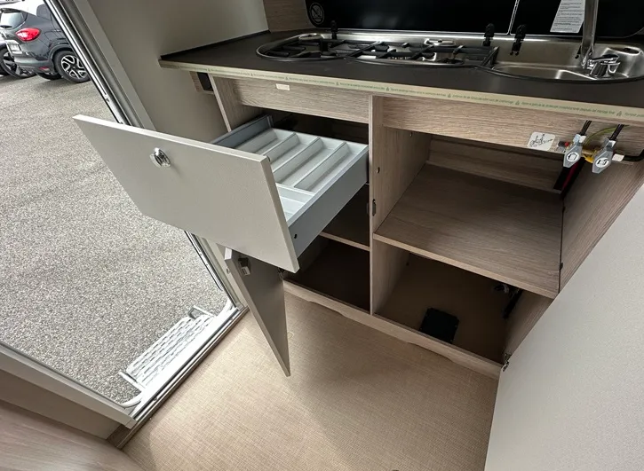 Caravane - Burstner - PREMIO LIFE 480 TS BRAVA - 2025