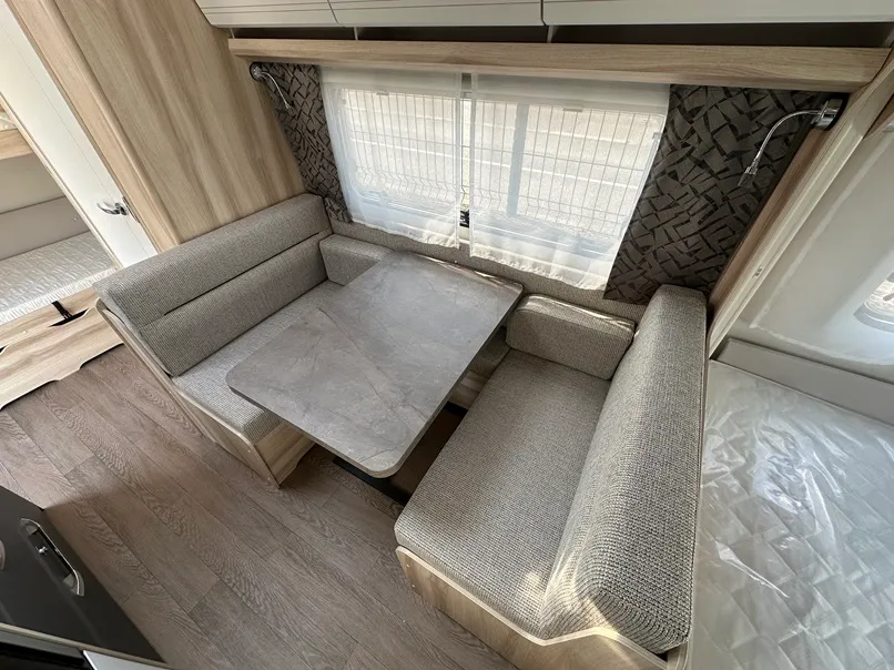 Caravane - Hobby - 490 KMF DE LUXE - 2025