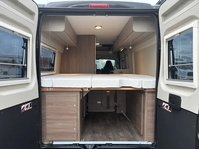 Fourgon aménagé - Carado - CV640 TOIT RELEVABLE - 2024
