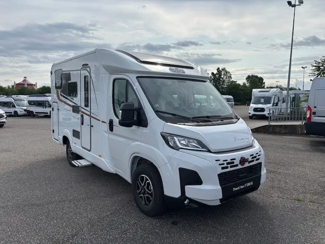 TRAVEL VAN T590G