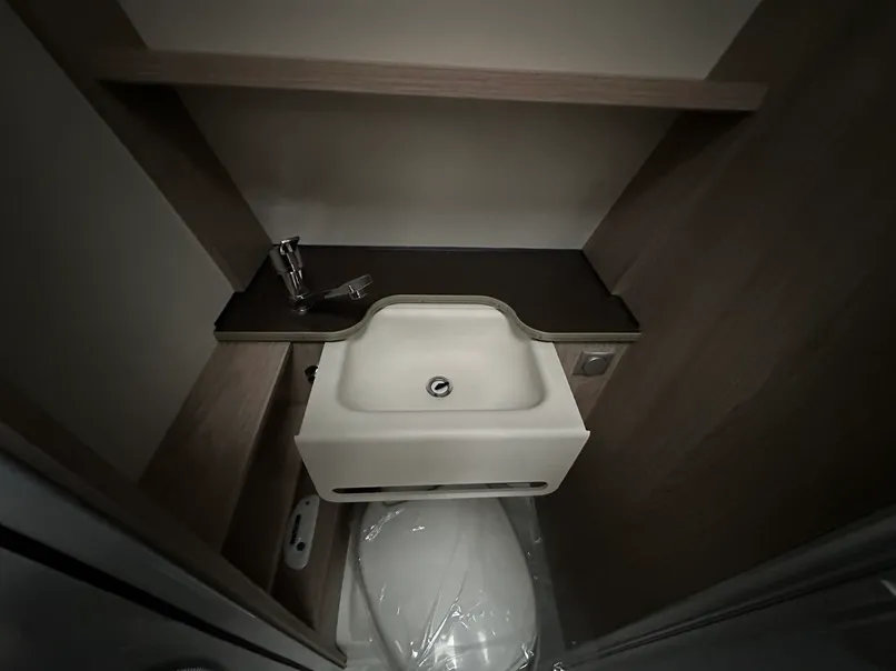Caravane - Burstner - PREMIO 455 TS BRAVA BLACK FOREST - 2025