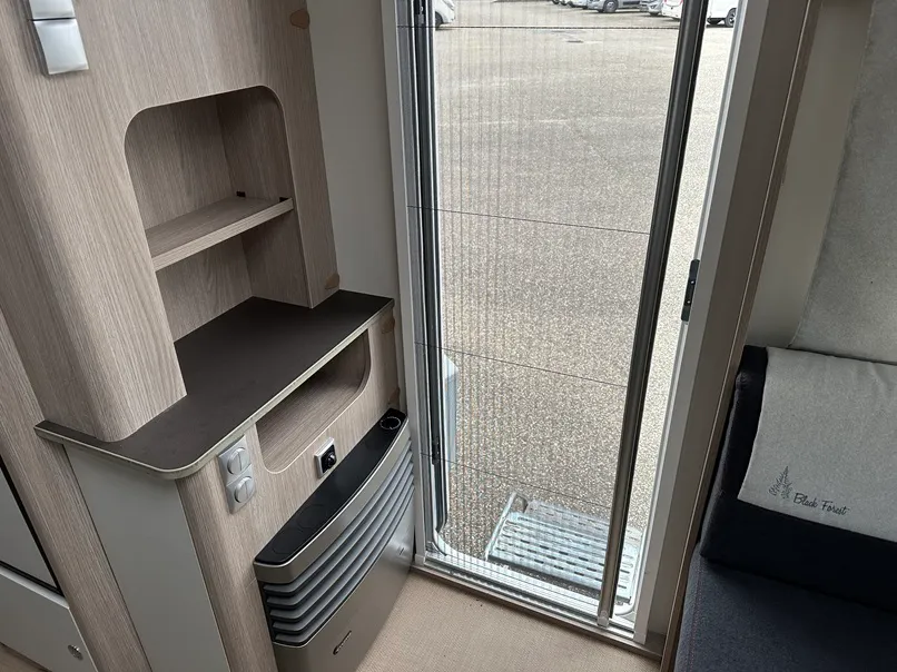 Caravane - Burstner - PREMIO 455 TS BRAVA BLACK FOREST - 2025