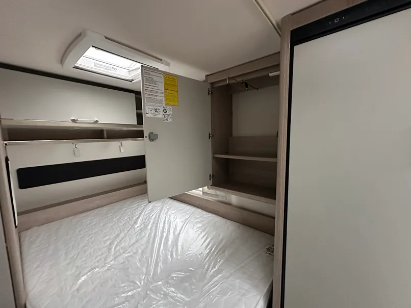 Caravane - Burstner - PREMIO 455 TS BRAVA BLACK FOREST - 2025