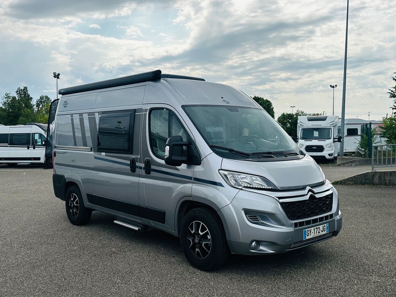 Camping-car CARADO CV 540 PRO
