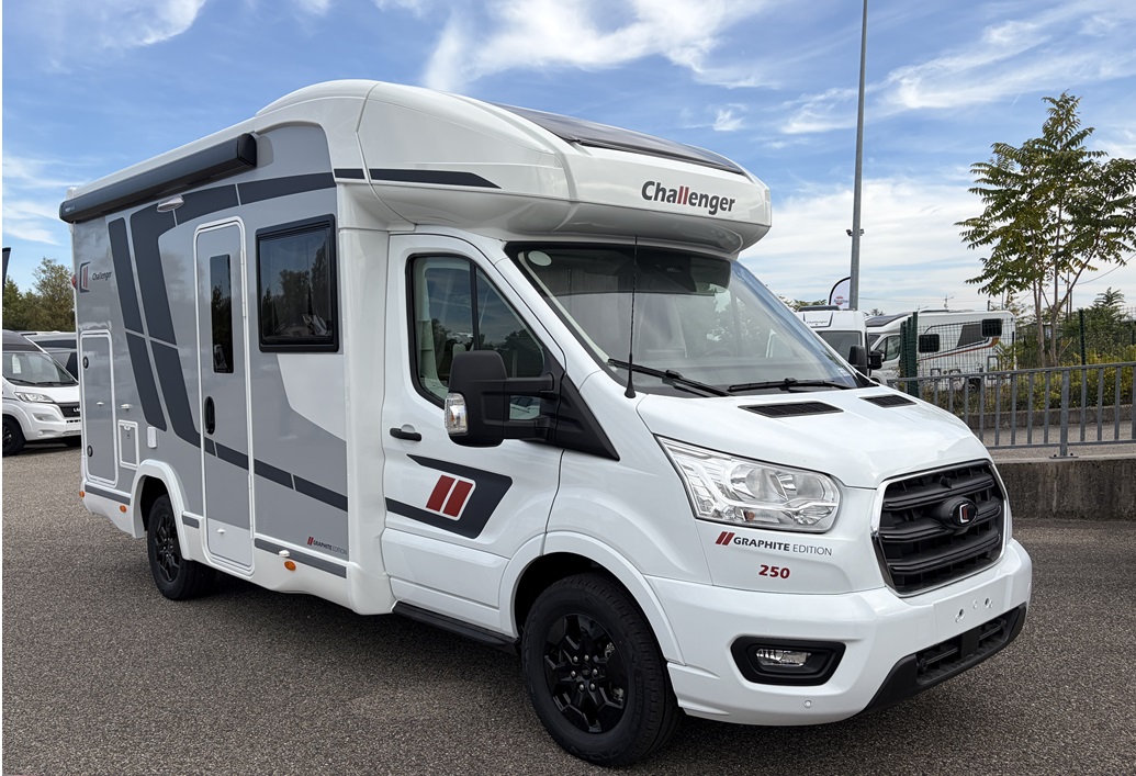 Camping-car CHALLENGER 250 GRAPHITE EDITION