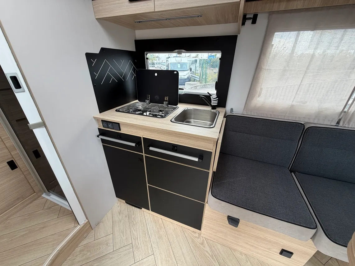 Camping-car - Challenger - 250 GRAPHITE EDITION - 2026