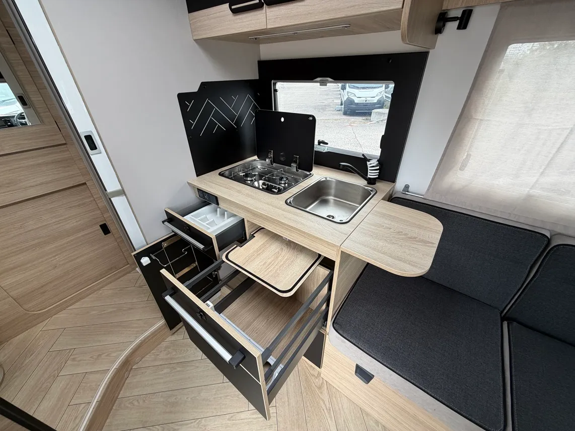 Camping-car - Challenger - 250 GRAPHITE EDITION - 2026