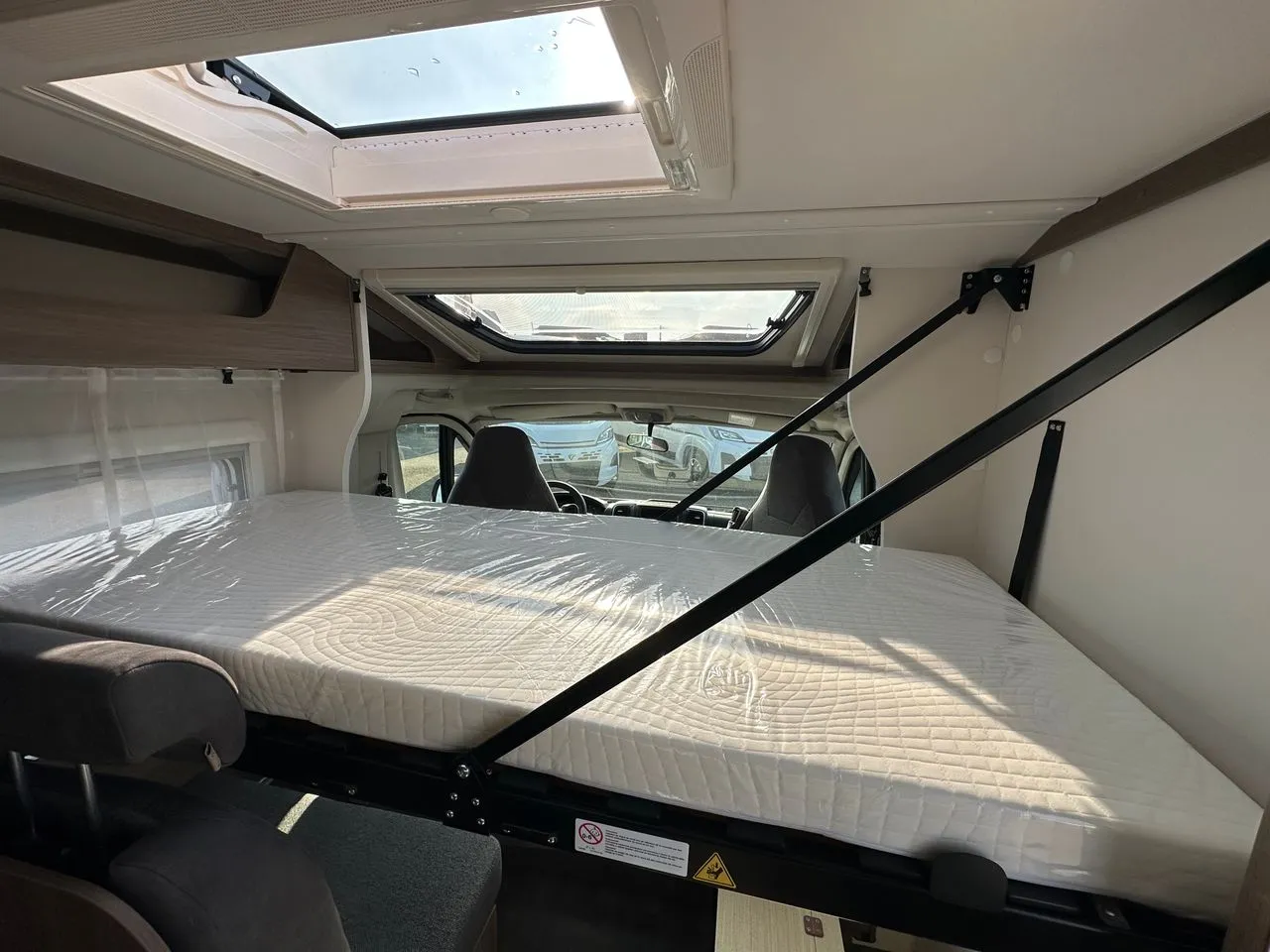 Camping-car - Carado - V347 Pro+ - 2026