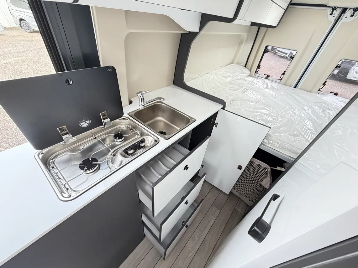 Fourgon aménagé - Mc Louis - MENFYS NEXT 3 - 2026