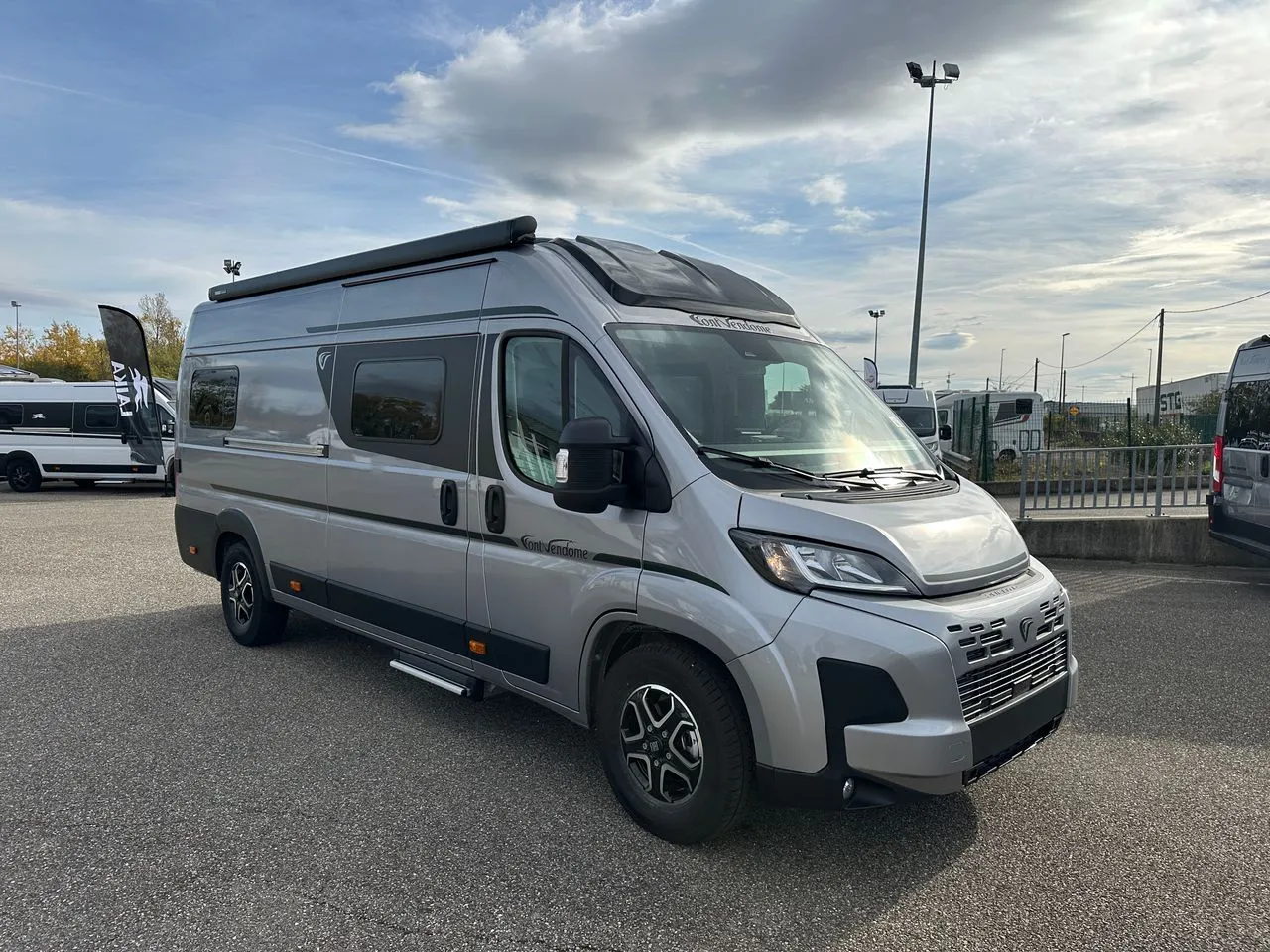 DUO VAN GARAGE ELEGANCE