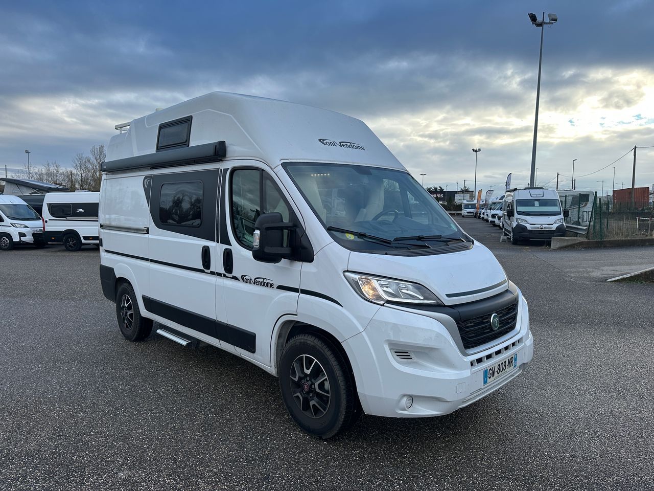 Camping-car FONT VENDOME BEL HORIZON