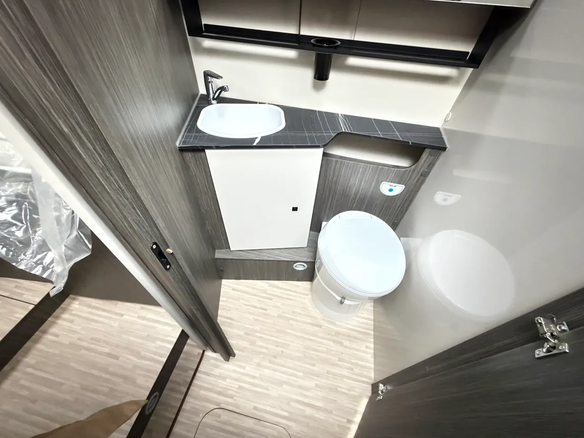 Camping-car - Mc Louis - NEVIS 870 - 2026