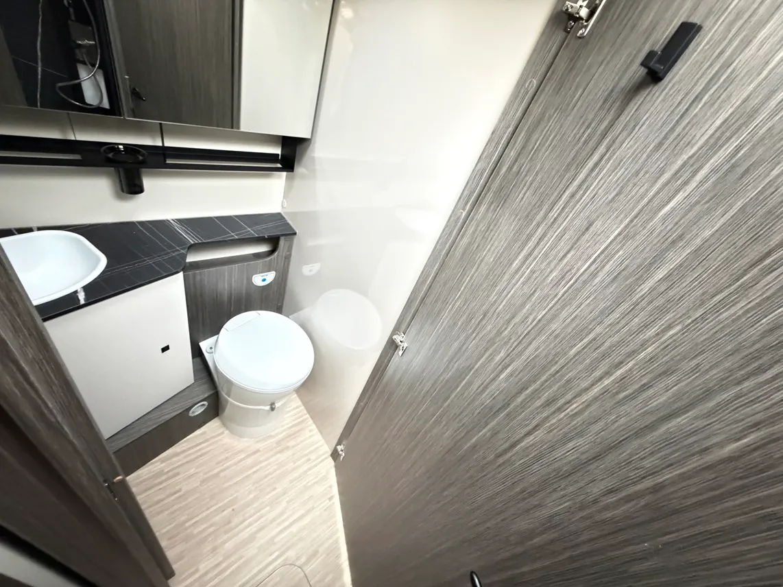 Camping-car - Mc Louis - NEVIS 870 - 2026