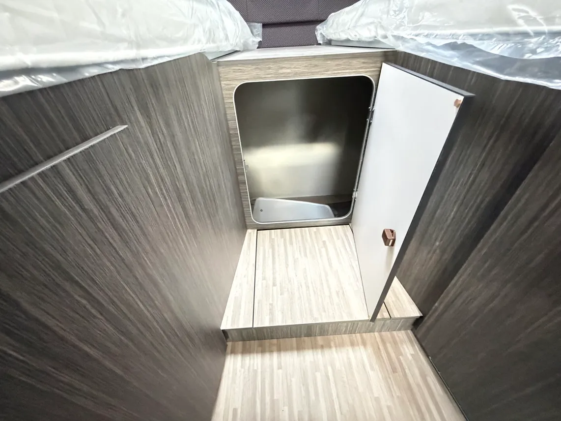 Camping-car - Mc Louis - NEVIS 870 - 2026