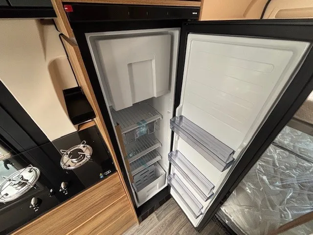 Fourgon aménagé - Font Vendôme - LEADERCAMP DUO ELEGANCE - 2026