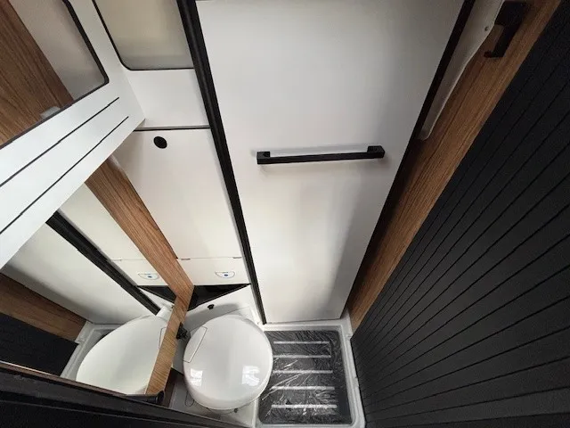 Fourgon aménagé - Font Vendôme - LEADERCAMP DUO ELEGANCE - 2026