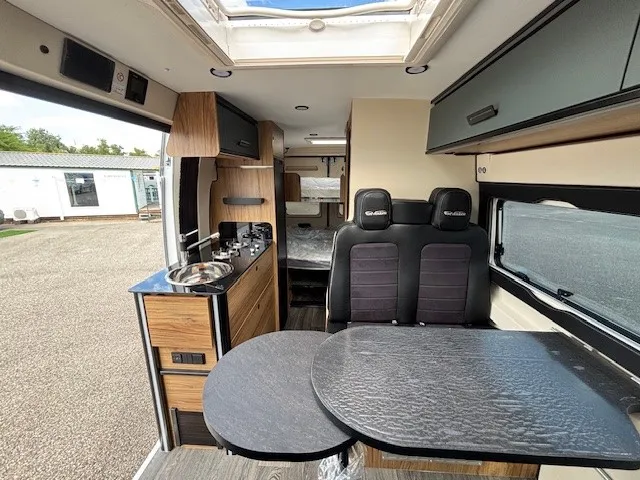 Fourgon aménagé - Font Vendôme - LEADERCAMP DUO ELEGANCE - 2026