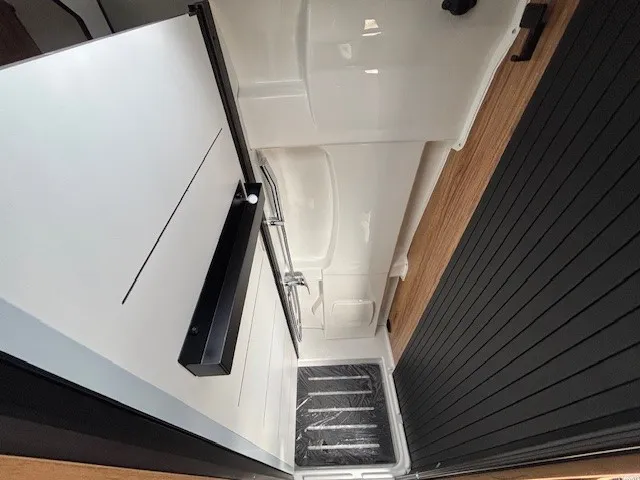 Fourgon aménagé - Font Vendôme - LEADERCAMP DUO ELEGANCE - 2026