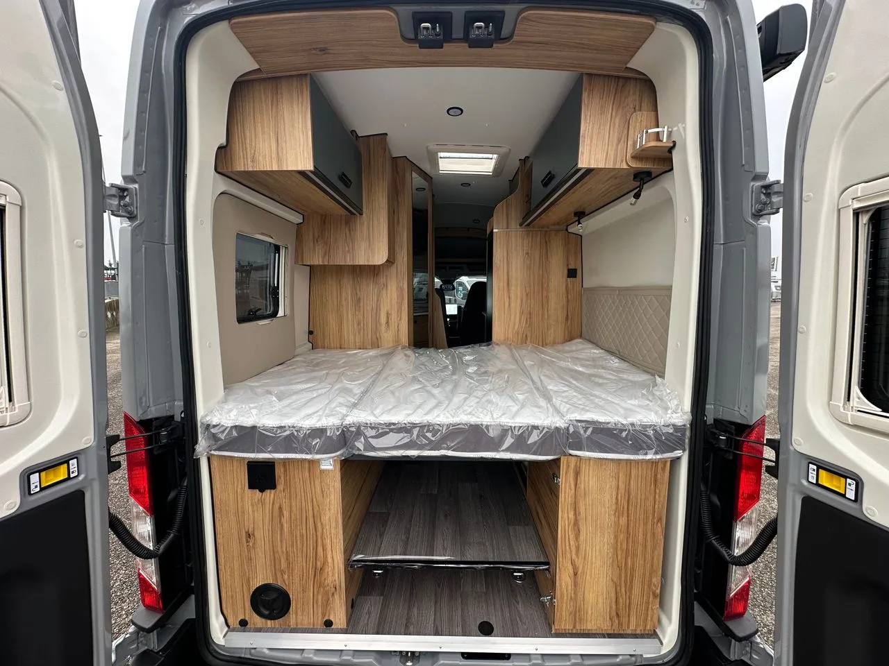 Fourgon aménagé - Font Vendôme - FORTYVAN 4X2 - 2026