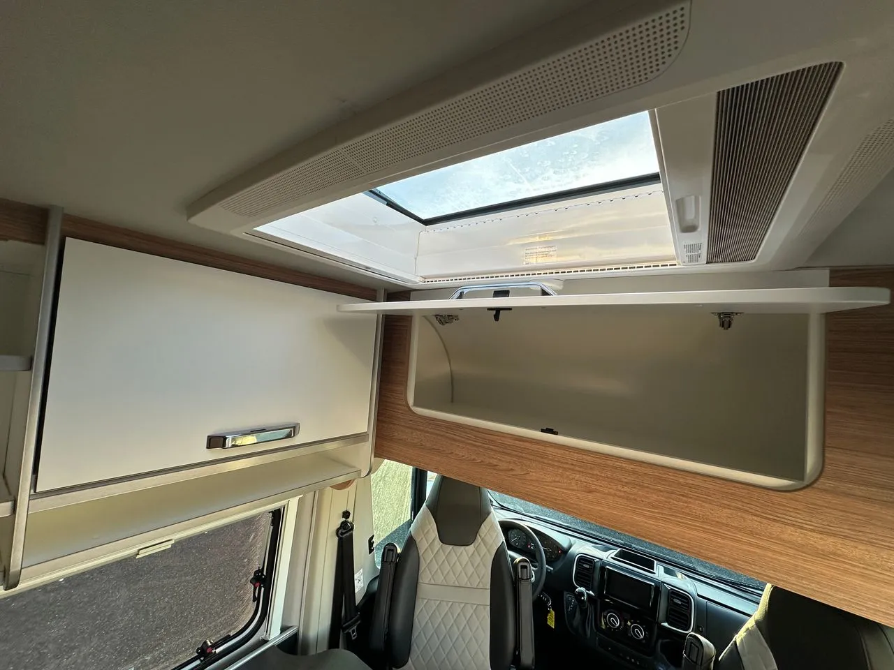 Fourgon aménagé - Weinsberg - CARABUS 630 MEG EDITION FIRE - OUTLAW - 2026