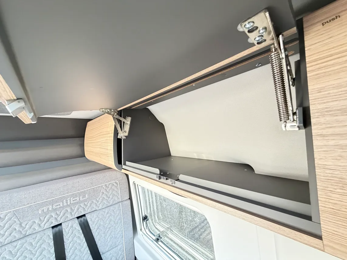 Fourgon aménagé - Malibu - VAN FIRST CLASS GT SKYVIEW 640 LE RB - 2026