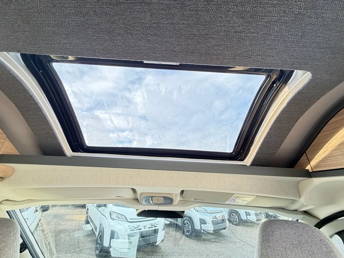 Fourgon aménagé - Malibu - VAN FIRST CLASS GT SKYVIEW 640 LE RB - 2026