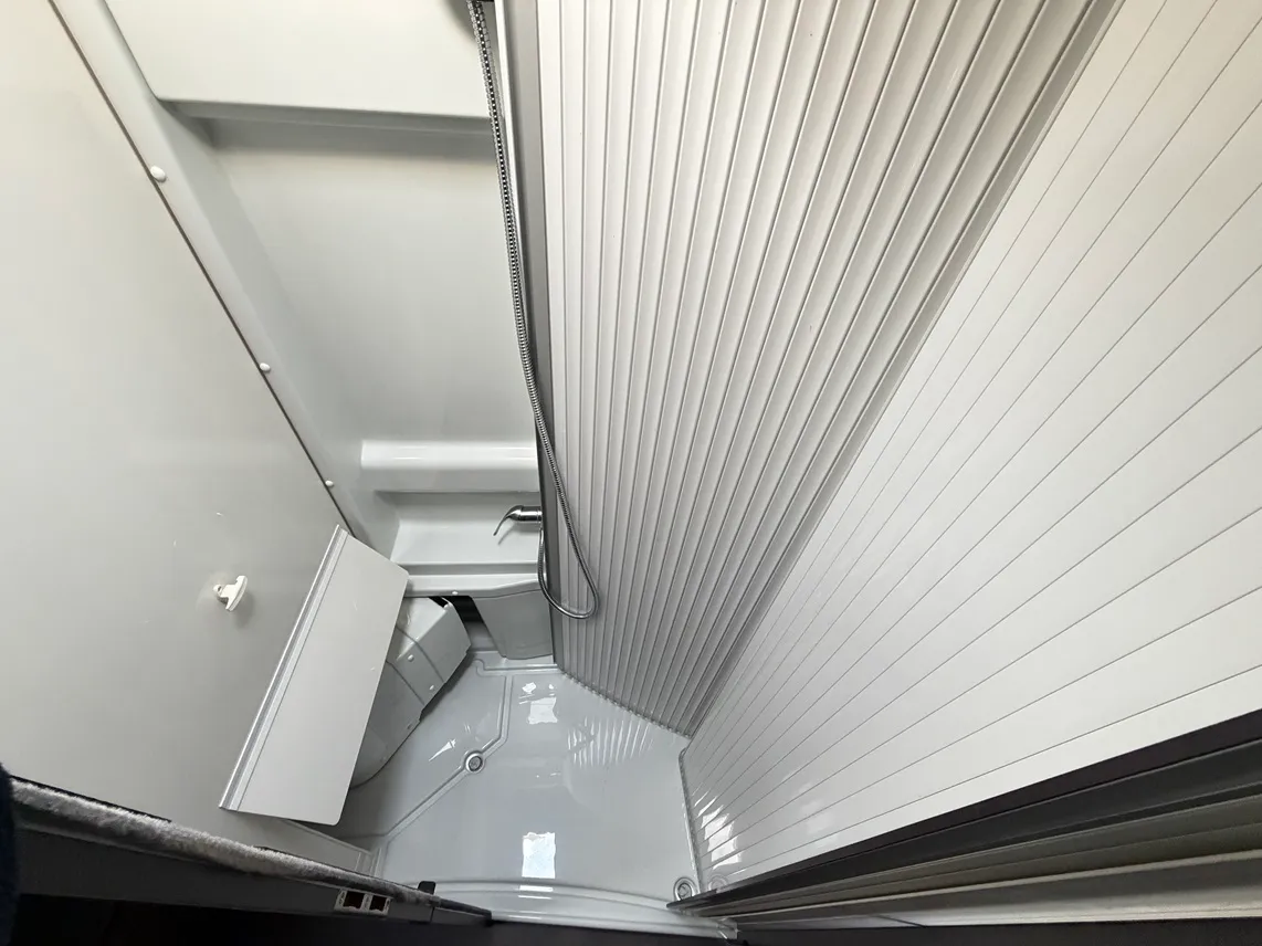 Fourgon aménagé - Malibu - VAN FIRST CLASS GT SKYVIEW 640 LE RB - 2026