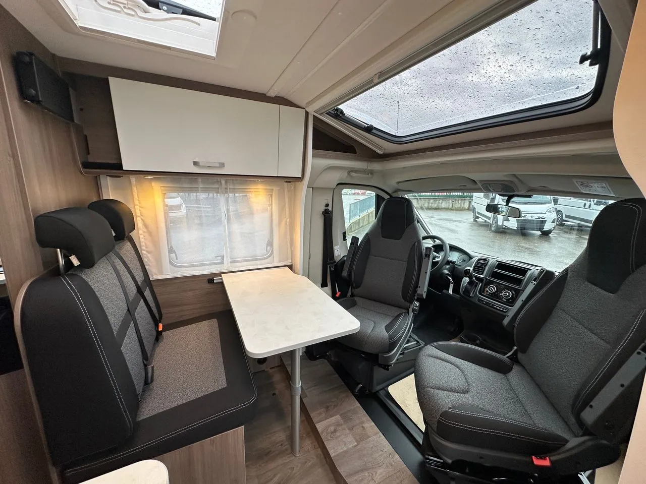 Camping-car - Carado - V339 PRO + - 2026