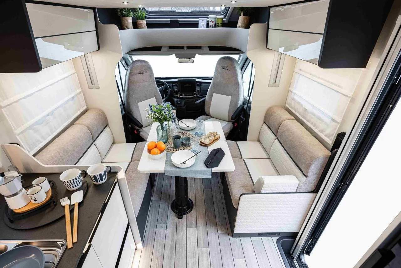 YEARLING 81  / SERIE DE PRINTEMPS