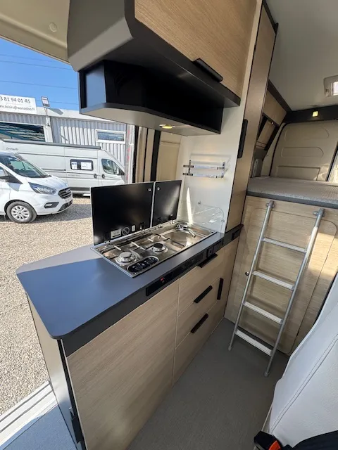 Fourgon aménagé - Dreamer - CAMPER SPORT - 2025