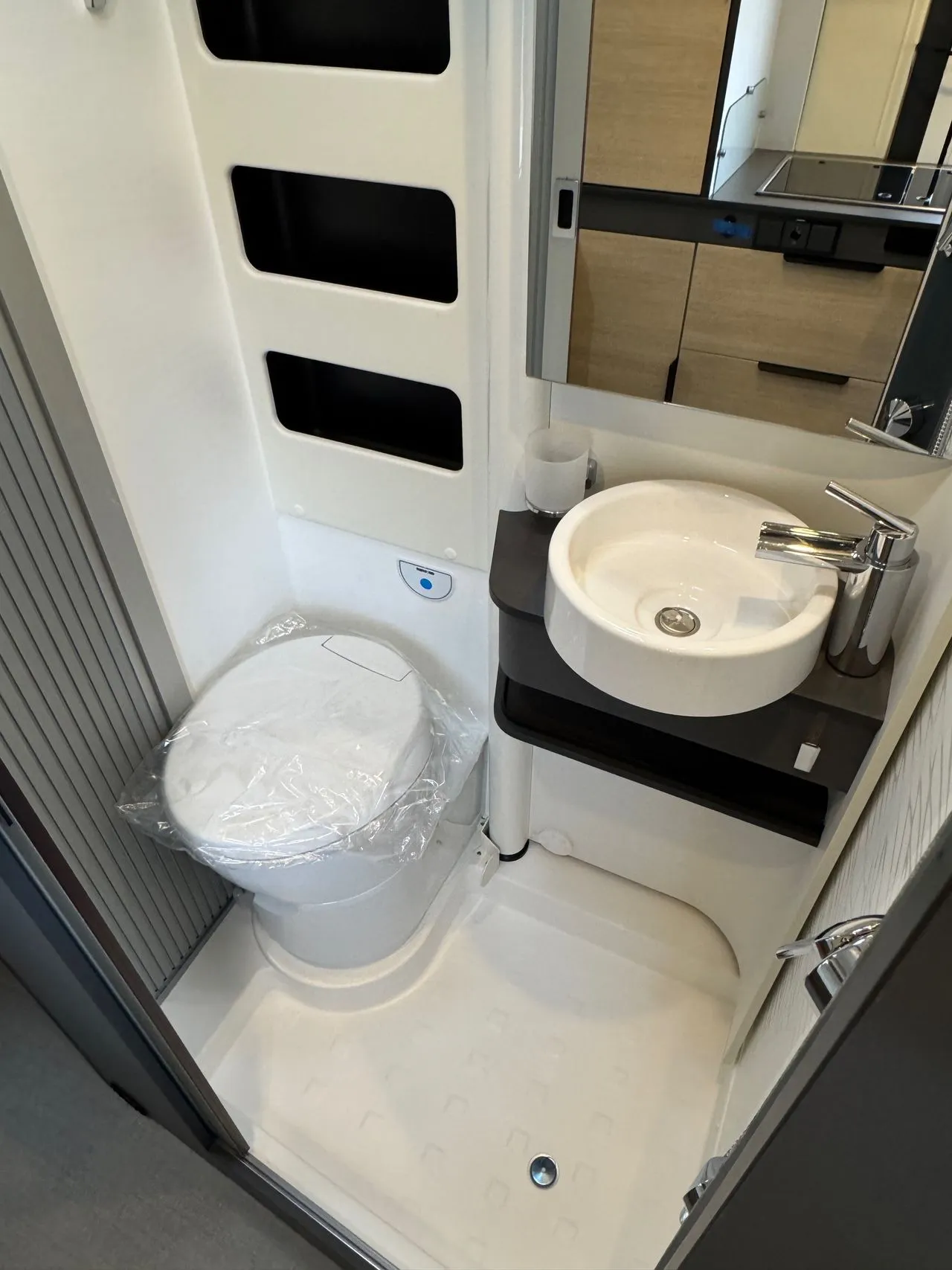 Fourgon aménagé - Dreamer - D68 - 2026