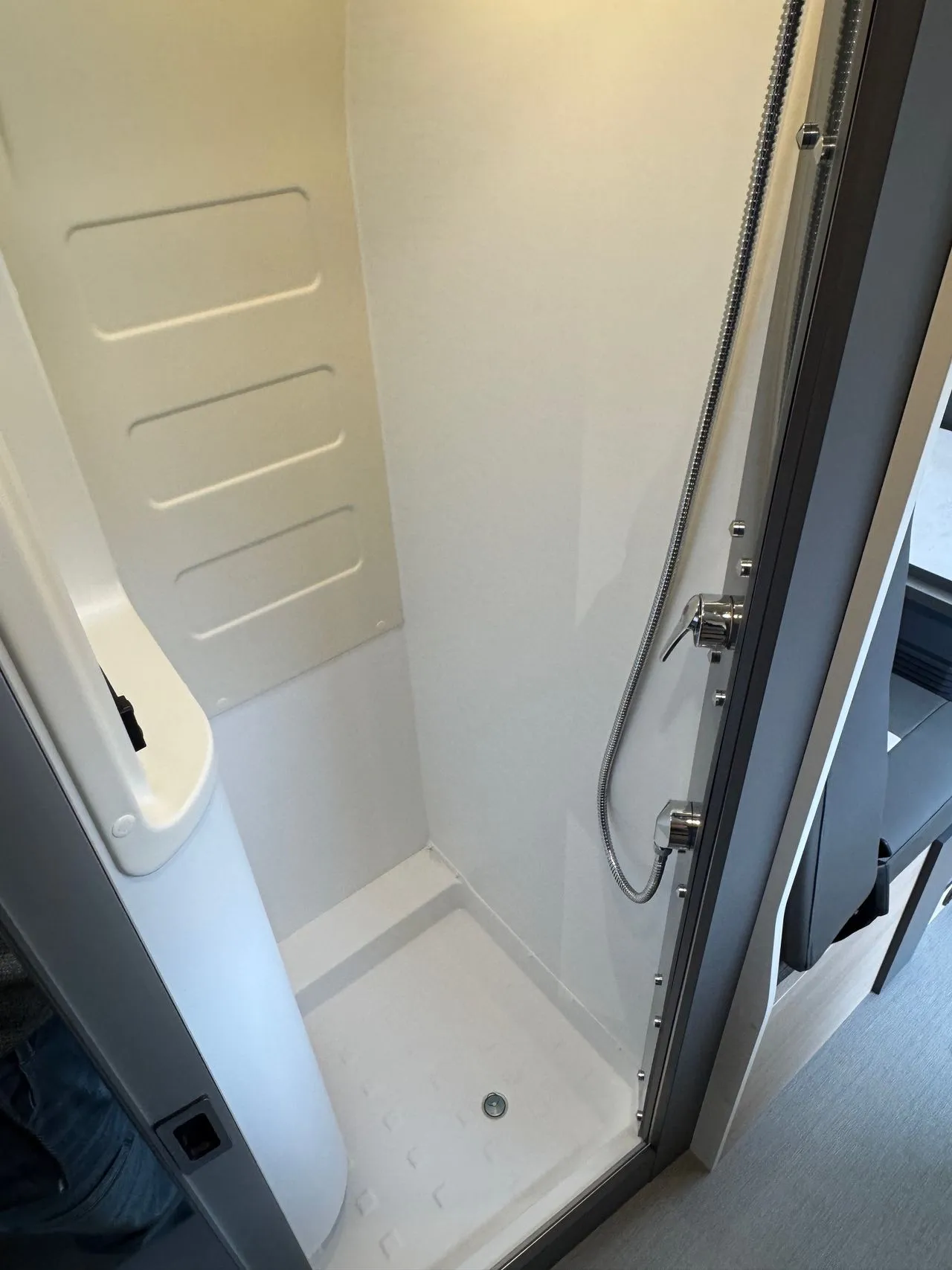 Fourgon aménagé - Dreamer - D68 - 2026