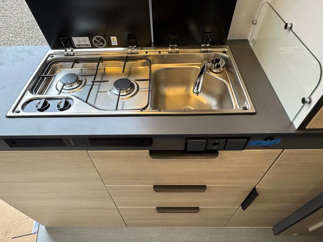 Fourgon aménagé - Dreamer - D68 - 2026