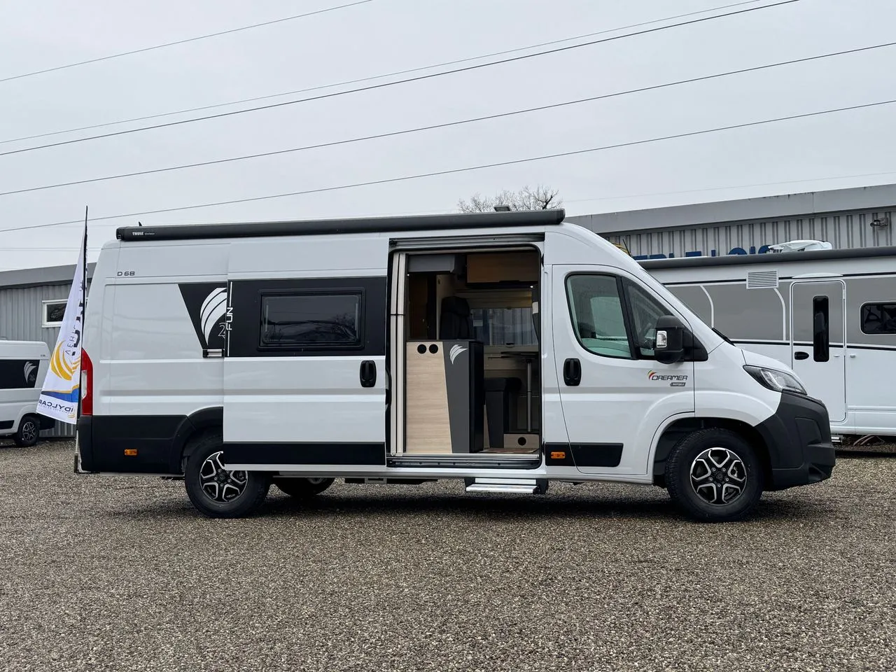 Fourgon aménagé - Dreamer - D68 - 2026
